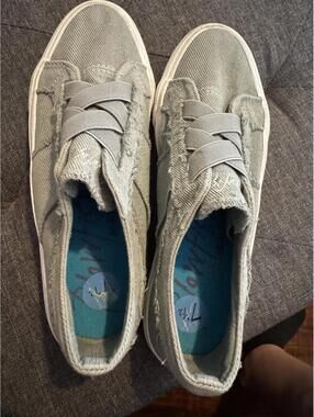 Blowfish Malibu Gray slip on sneakers